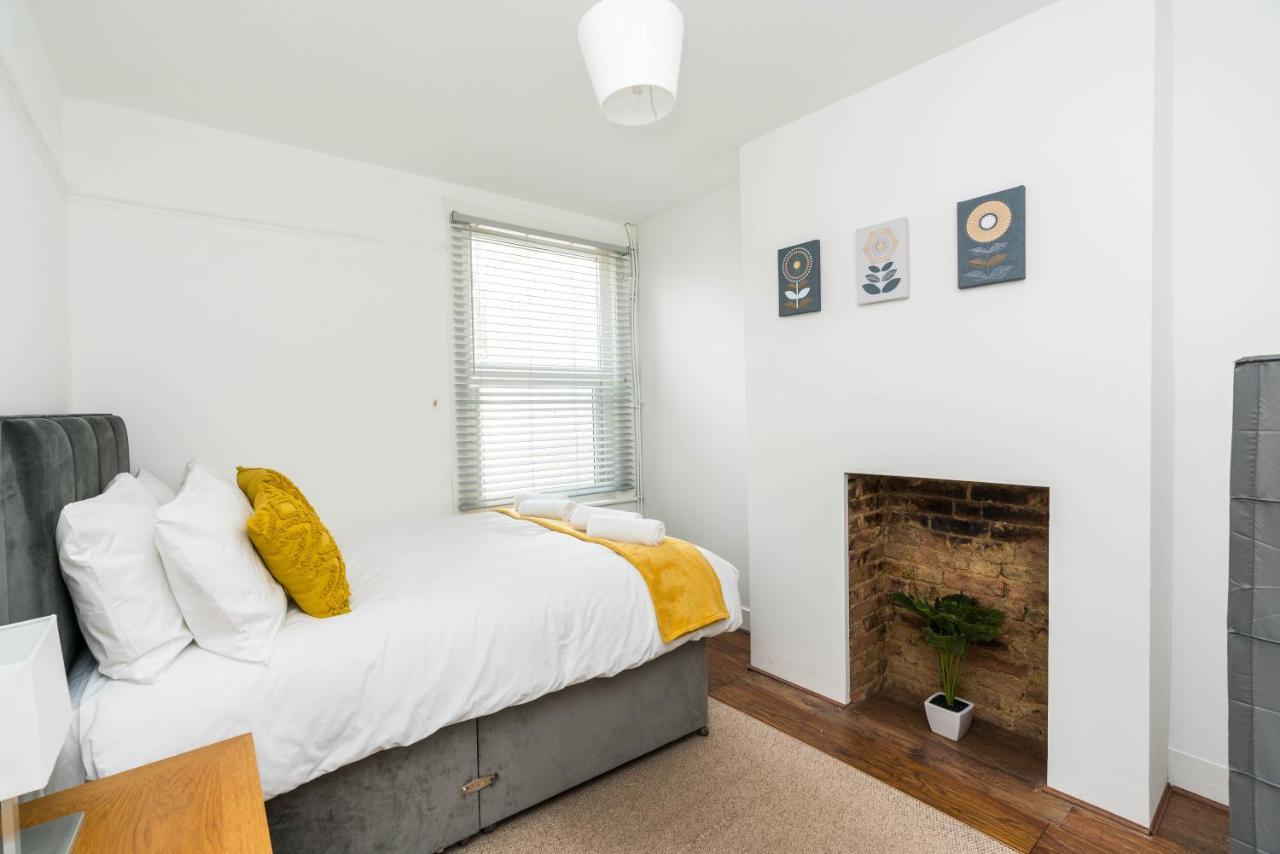 Edridge Lodge Photo Id Required 크로이던 외부 사진