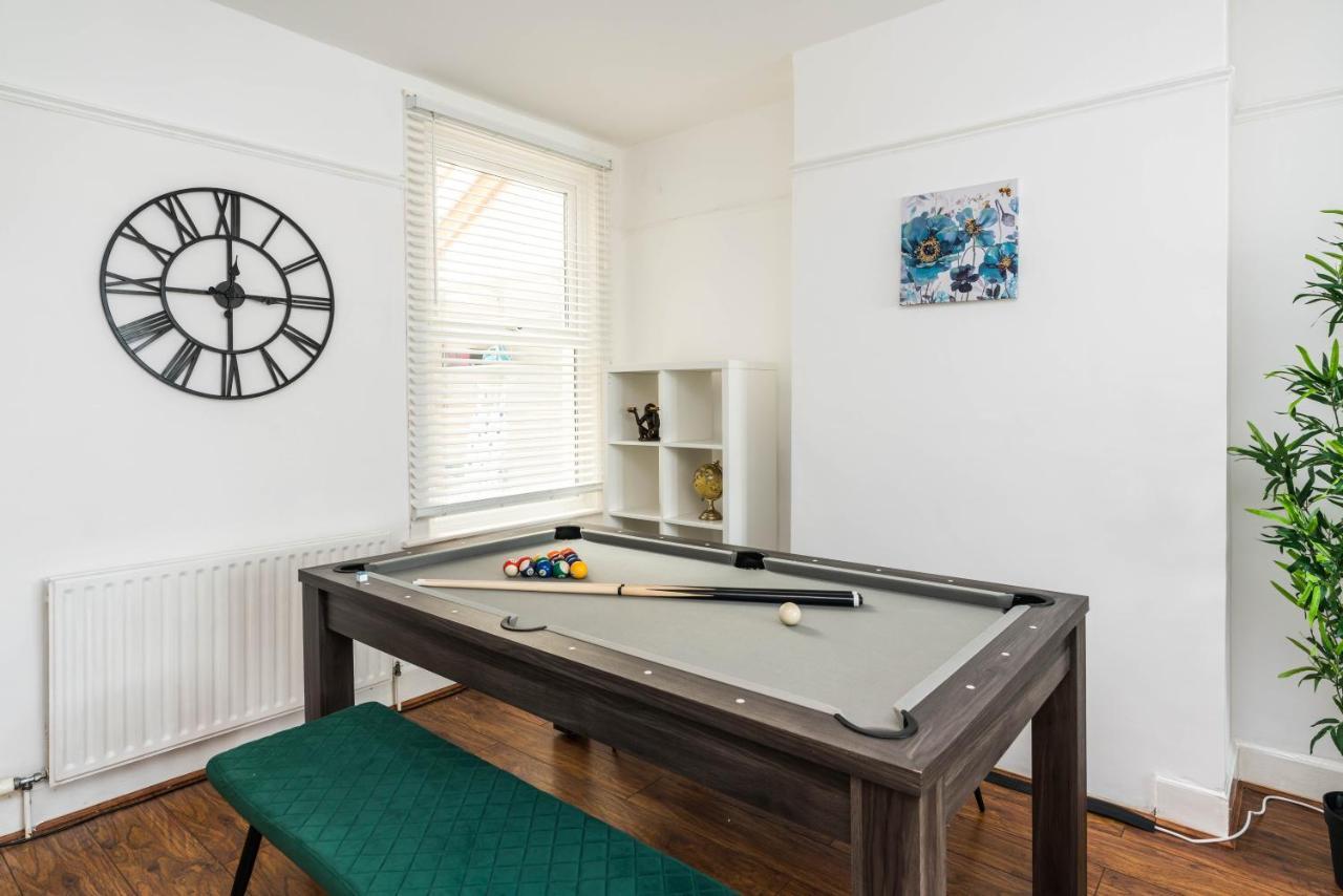 Edridge Lodge Photo Id Required 크로이던 외부 사진