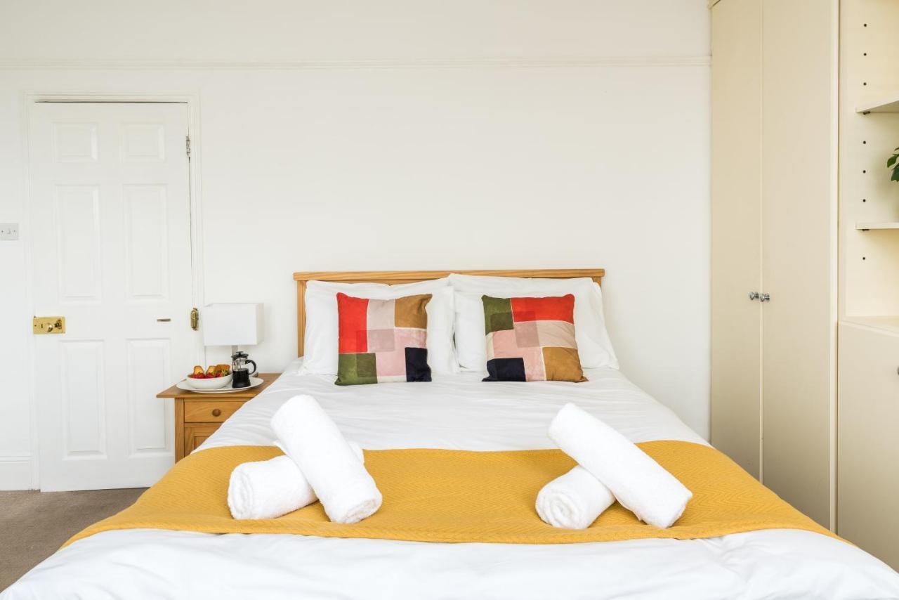 Edridge Lodge Photo Id Required 크로이던 외부 사진