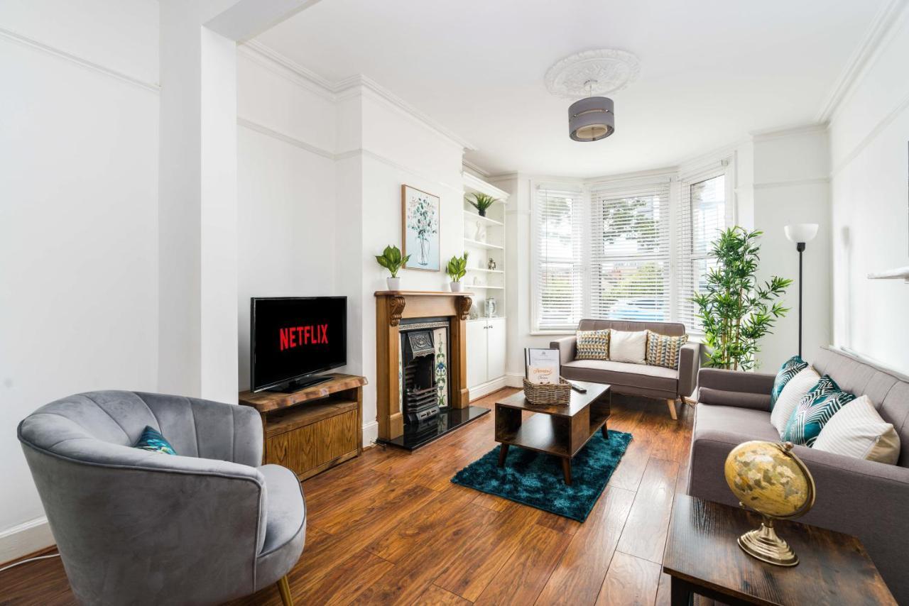Edridge Lodge Photo Id Required 크로이던 외부 사진